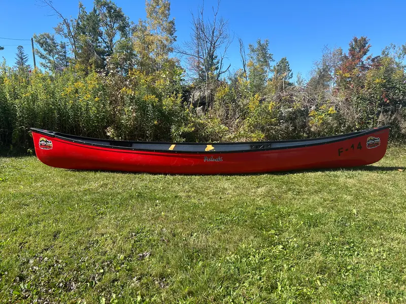 F-14 Fastwater Canoe – High-Performance Whitewater 1