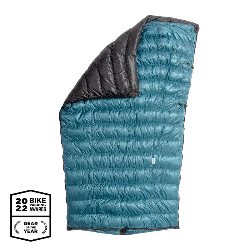Flex 22°F Insulated Quilt For Cool-Weather Adventures 1