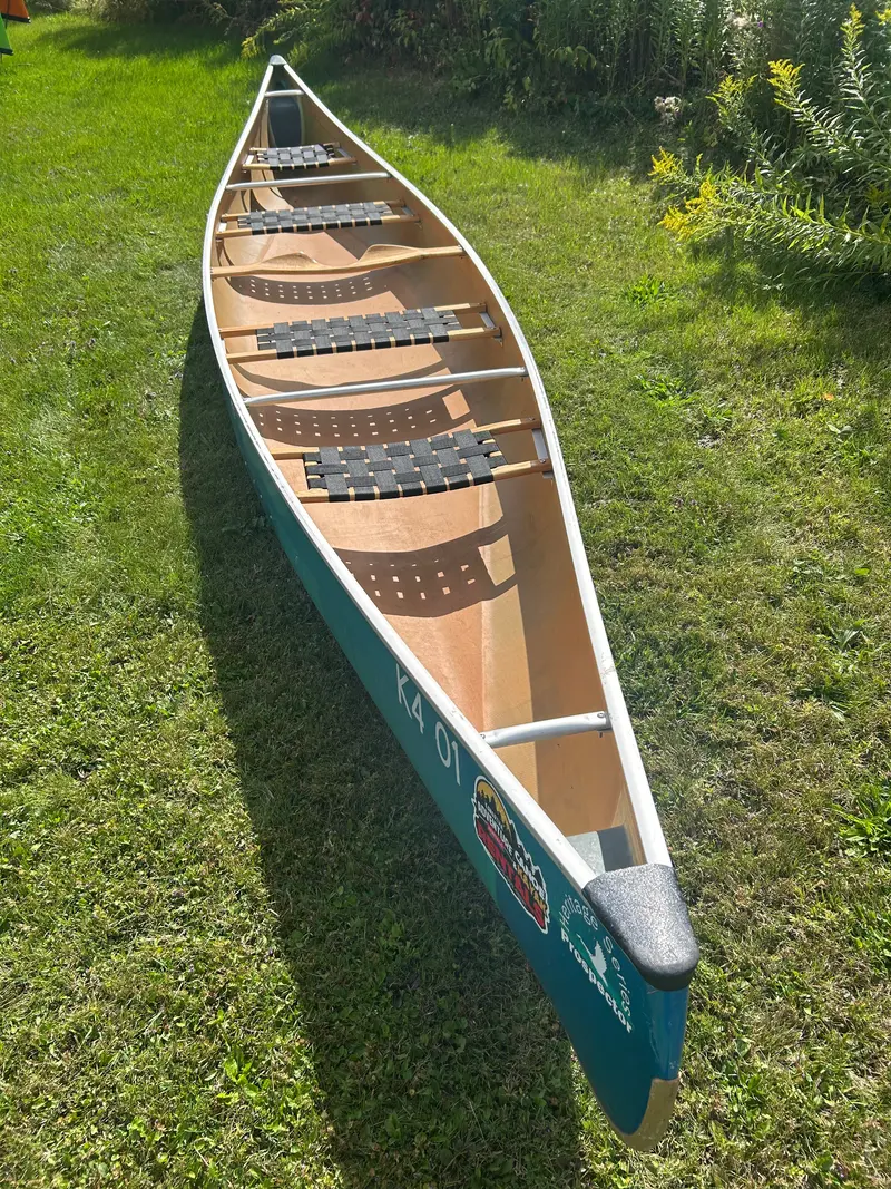 K4-01 Kevlar Prospector Canoe – 18.5-Foot 4-Person Lightweight River Craft 1